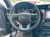 Toyota Fortuner 2.4 AT 4x2 Legender 2022 - Đk lần đầu 2023, cá nhân 1 chủ