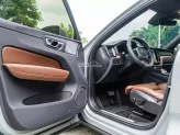 Volvo XC60 B6 AWD Inscription 2025 - Xe siêu lướt 3.000 km, nội thất nâu cực mới