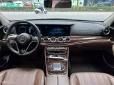Mercedes-Benz E200 Exclusive 2022 - Xe đen nội thất nâu, bảo dưỡng hãng đầy đủ