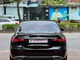Mercedes-Benz E200 Exclusive 2022 - Xe đen nội thất nâu, bảo dưỡng hãng đầy đủ