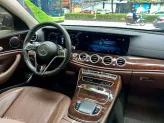 Mercedes-Benz E200 Exclusive 2022 - Xe đen nội thất nâu, bảo dưỡng hãng đầy đủ