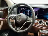 Mercedes-Benz E200 Exclusive 2022 - Xe đen nội thất nâu, bảo dưỡng hãng đầy đủ