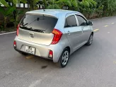 Kia Morning 1.25 MT 2016 - Bản base. Xe đẹp, không lỗi, thân vỏ zin. Nội ngoại thất đẹp. Màn hình cam lùi đủ,