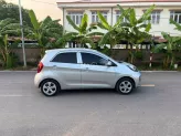 Kia Morning 1.25 MT 2016 - Bản base. Xe đẹp, không lỗi, thân vỏ zin. Nội ngoại thất đẹp. Màn hình cam lùi đủ,