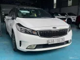 Kia Cerato 1.6 MT 2017 - Thiết kế trẻ trunng, năng động