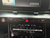 Kia Carnival 2.2D Signature 2022 - Xe màu xanh cavansite da bò, giá cực tốt