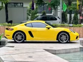 Porsche Cayman 2021 - Xe màu vàng nội thất đen