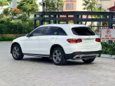 Mercedes-Benz GLC 200 4Matic 2021 - Xe trắng nội thất kem
