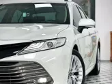 Toyota Camry 2.5G 2019 - Siêu đẹp đi lướt km thấp