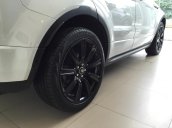 Mình bán ô tô LandRover Evoque Black Edition phiên bản 2016, màu trắng, nhập khẩu