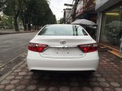 Mình cần bán Toyota Camry XLE 2.5L đời 2017, màu đen, nhập khẩu nguyên chiếc