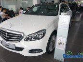 Hãng xe bán xe Mercedes E400 đời 2015, màu trắng