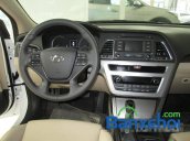 Cần bán xe Hyundai Sonata đời 2015,  xe sử dụng nhiên liệu xăng