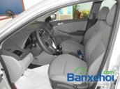 Hyundai Long Biên bán xe Hyundai Accent mới màu bạc, giá bán 591Tr