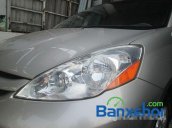 Salon auto Hùng Sơn bán xe Toyota Sienna LE cũ màu bạc, nhập khẩu