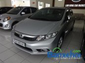 Chợ Ô tô Lâm Hùng bán xe Honda Civic cũ màu bạc, giá bán 685Tr