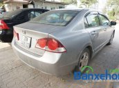 Bán Honda Civic 1.8 đời 2008, màu bạc đã đi 60000 km 