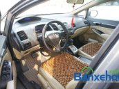 Bán Honda Civic 1.8 đời 2008, màu bạc đã đi 60000 km 