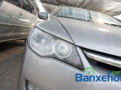 Bán Honda Civic 1.8 đời 2008, màu bạc đã đi 60000 km 