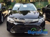 Cần bán xe Toyota Camry 2.5Q Việt Nam màu đen sản xuất 2015, màu đen, giá 999 triệu