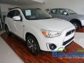 Mitsubishi Mỹ Đình bán xe Mitsubishi Outlander Sport đời 2015, màu trắng 