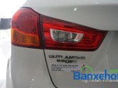 Mitsubishi Mỹ Đình bán xe Mitsubishi Outlander Sport đời 2015, màu trắng 