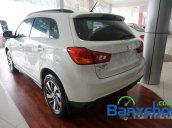 Mitsubishi Mỹ Đình bán xe Mitsubishi Outlander Sport đời 2015, màu trắng 