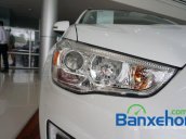 Mitsubishi Mỹ Đình bán xe Mitsubishi Outlander Sport đời 2015, màu trắng 