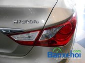 Cần bán lại xe Hyundai Sonata đời 2010, giá chỉ 735 triệu xe đang có sẵn, giao xe ngay