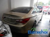 Cần bán lại xe Hyundai Sonata đời 2010, giá chỉ 735 triệu xe đang có sẵn, giao xe ngay