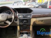 Vạn Lộc auto bán xe Mercedes E300 2011, màu nâu đã đi 30000 km