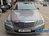 Vạn Lộc auto cần bán gấp Mercedes-Benz E250 đời 2010 đã đi 30000 km, xe đẹp như mới