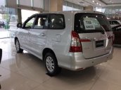 Bán Toyota Innova E đời 2015, màu bạc giá 715 triệu