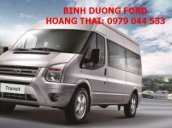 Mình cần bán ô tô Ford Transit Luxury đời 2016, màu bạc giá 900 triệu