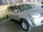 Bán xe Toyota Fortuner đời 2010, màu bạc