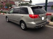 Cần bán lại xe Toyota Sienna đời 2008, màu bạc 