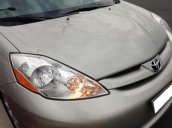 Cần bán lại xe Toyota Sienna đời 2008, màu bạc 