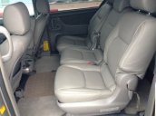 Cần bán lại xe Toyota Sienna đời 2008, màu bạc 