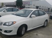 Bán xe Hyundai Avante đời 2014, màu trắng, giá 495tr