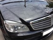 Xe Mercedes sản xuất 2009, màu đen số tự động