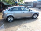 Bán ô tô Ford Focus đời 2010, màu xám 