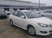 Bán xe Hyundai Avante đời 2014, màu trắng, giá 495tr