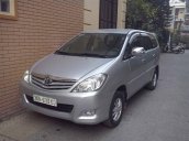 Bán ô tô Toyota Innova đời 2008, màu bạc xe gia đình 