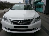 Cần bán xe Toyota Camry đời 2014, màu trắng 