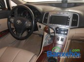 Xe Toyota Venza 2.7 2009 cũ màu đỏ đang được bán