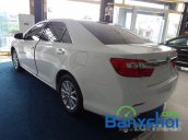 Mình cần bán xe Toyota Camry 2.0L 2014, màu trắng