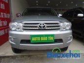 Cần bán Toyota Fortuner V đời 2012 đã đi 30000 km, giá 895tr