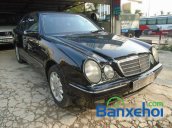 Auto Sơn Thuỷ bán xe Mercedes E240 đời 2000, màu đen  