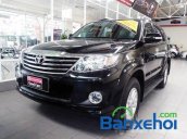 Xe Toyota Fortuner V 2013 cũ màu đen đang được bán với giá 785000000 vnd