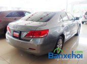 Xe Toyota Camry 2.4 2011 cũ màu bạc đang được bán với giá 975000000 vnd